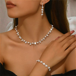 ชุดสำหรับเจ้าสาวที่งดงามแบบชาวยุโรปอเมริกันสร้อยคอประดับมุกเทียมของขวัญงานแต่ง - Product Image 1