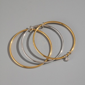 Joyería de Moda al por Mayor, Sin Deslustre, Acero Inoxidable con Baño de Oro de 18K, Brazalete de Zirconia, Brazalete Apilable de Tres Capas para Mujer - Product Image 2