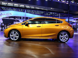 Voitures hybrides d'occasion <span class=keywords><strong>Chevrolet</strong></span> <span class=keywords><strong>Cruze</strong></span> Berline 4 cylindres Monza <span class=keywords><strong>Chevrolet</strong></span> Voiture Berline <span class=keywords><strong>à</strong></span> <span class=keywords><strong>vendre</strong></span> - Product Image 3