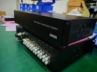 Émetteurs-récepteurs à fibre optique SMPTE 12 canaux 3G-SDI + 8 canaux audio XLR, distance de transmission 200 m, pour utilisation CCTV/diffusion, boîtier 2RU