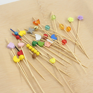 Jiale - Palillos de Madera Creativos para Frutas, 100 Unidades, Decorativos, con Forma de Cactus, Piña, Fresa y Plátano, para Fiestas - Product Image 2