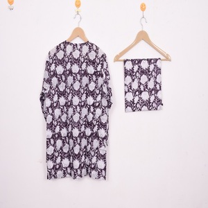 Conjunto de Pijama Floral Estampado a Mano de Primera Calidad - Ropa de Dormir de Algodón Artesanal, Ropa de Dormir y de Estar por Casa de Verano Estilo Bohemio para Mujer, Regalo - Product Image 5