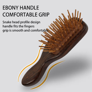 Etiqueta privada Pequeño bolsillo portátil Dientes de bambú con mango de palisandro Cepillo de pelo de madera Diseño de viaje Cojín Peine de masaje - Product Image 4