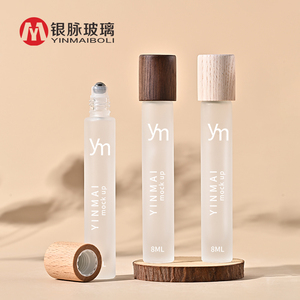 <span class=keywords><strong>8ml</strong></span> Rỗng Frosted Glass Lăn chai nước hoa tinh dầu cuộn trên chai với Walnut cap - Product Image 1