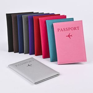 Housse de passeport en cuir PU personnalisée avec logo imprimé, bon marché, avec paillettes brillantes - Product Image 1