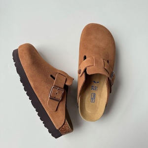 Chaussures à talons hauts pour femmes, semelle épaisse, style rétro, semelle intérieure en liège, plateforme, dessus en daim, doublure en fourrure, boucle - Product Image 2