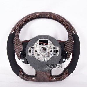 Venta caliente <span class=keywords><strong>Audi</strong></span> A3 volante de fibra de carbono forjado con botón rojo excelente precio de fábrica Material de cuero - Product Image 1