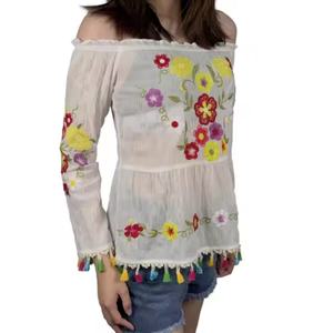 Nouvelle Blouse Bohème Vintage pour Femme en Coton et Lin avec Broderie Florale, Hauts Ethniques Brodés, Design à Pompons Blancs - Product Image 1