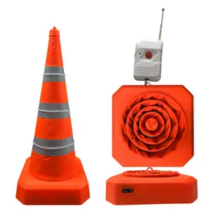 Draagbare Gewogen Rubber Base Pop Up Intrekbare Road Veiligheid Telescopische Cone Led Licht Inklapbare Opvouwbare Verkeerskegel