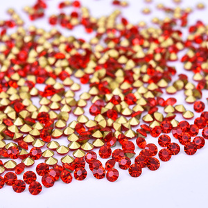 Vente en gros de 1440 pièces par sac de strass en verre <span class=keywords><strong>Chaton</strong></span> non thermocollants à dos pointu pour vêtements et nail <span class=keywords><strong>art</strong></span> - Product Image 5