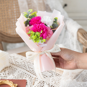 Caja de Regalo con Flores Artificiales de Jabón Hechas a Mano, Rosa y Cravo, Decorativa, para Celebraciones Festivas - Product Image 2