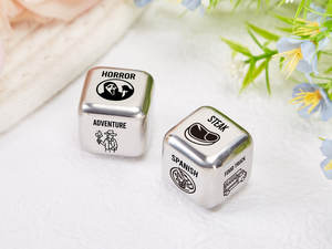 Fecha Dados de noche 2024 Acero inoxidable Santa Swap Regalo Intercambio Dados Santa Swap Regalo Parejas San Valentín Personalizar Cuadrado cúbico - Product Image 6