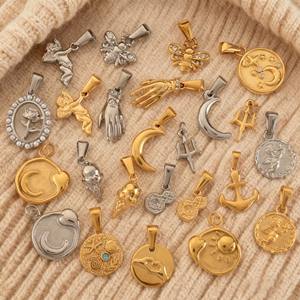 Dijes de Acero Inoxidable Chapados en Oro de 18k con Iconos de Estilo de Vida - Dijes de Helado, Ángel, Abeja, Amor, Luna y Estrella para Mujer para la Creación de Joyería DIY - Product Image 1