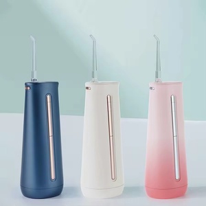 Irrigador Bucal Portátil con Batería de 1300mAh, Resistente al Agua IPX7, Tanque de Agua de 230ML - Herramienta Multiusos para Higiene Bucal - Product Image 4