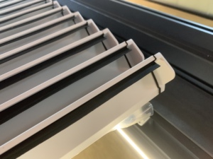Yeni tasarım su geçirmez geri çekilebilir Louvered alüminyum Powder bahçe mobilyaları toz kaplı çerçeve ile Metal güneşlik - Product Image 6