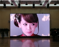 Panneau mural vidéo LED en fer haute définition intérieur P2.5 LED Media Display 2 ans 160 1000nits pour centres commerciaux
