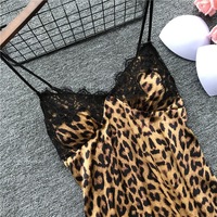 Grosir Lintas Negara ODM Musim Panas Terbaru Wanita Baju Tidur Satin Sutra Es Seksi Motif Leopard Eropa/Amerika Tebal 2-Potong