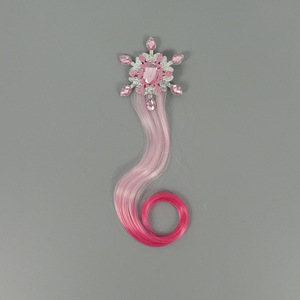 Pince à cheveux pour enfants avec paillettes en forme de flocon de neige, cheveux longs bouclés dégradés, fausses franges, accessoires pour cheveux de princesse pour filles, pour cosplay et fêtes - Product Image 4