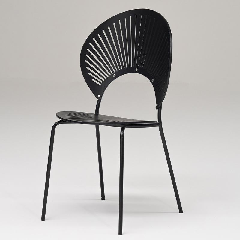 สีดำ [กรอบสีดำ]