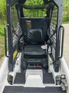 Mini Front Loader Ringkas Kapasitas 3 Ton untuk Konstruksi dan Pertanian, Berbagai Aksesoris untuk S18 S70 Skid Steer Loader - Product Image 4