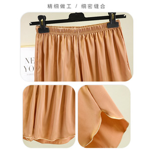 Pantalones cortos holgados de verano para mujer, pantalones de pierna ancha de satén de color sólido, transpirables, de talla grande, para ropa deportiva - Product Image 4