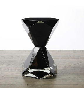 Mesa Auxiliar Metálica Geométrica Moderna con Facetas - Mesa de Centro de Lujo Contemporánea con Forma de Diamante - Product Image 6