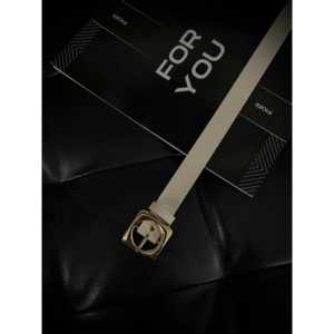 Cinturón para mujer Fiori con hebilla cuadrada dorada, estilo casual, hebilla de aleación de cuero PU para uso diario - Product Image 1