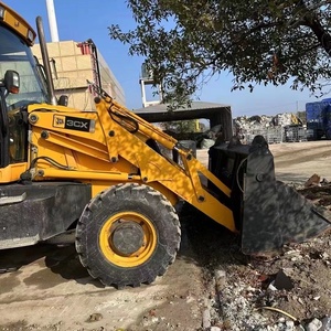 Retroexcavadora JCB 3CX Usada con Velocidad de 40 km/h y Brazo Excavador con Desplazamiento Lateral, Montada en Camión para Construcción Agrícola - Product Image 4