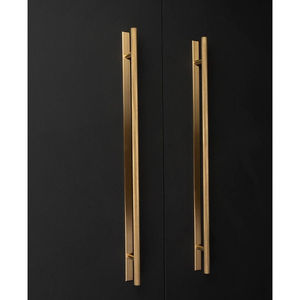 Manija de puerta de diseño de lujo, hecha a mano, de metal, estilo largo, con acabado dorado, para grandes cantidades - Product Image 1
