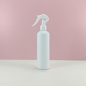 Botellas de Spray PE para Habitaciones 2026, Botellas de Spray de Perfume Redondas de Plástico Blanco de 300 ml - Product Image 1