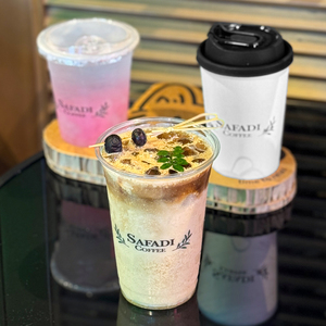 แก้วกาแฟพลาสติก PET แบบใช้แล้วทิ้ง พร้อมฝาปิด ขายส่ง แก้วพลาสติกออกแบบเองสำหรับบรรจุภัณฑ์เครื่องดื่มชาเย็นและนม - Product Image 3