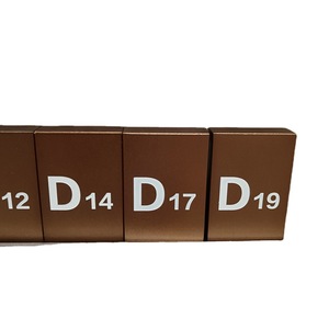 Etiquetas de metal con nombre para salón de belleza y barbería, diseño moderno y sencillo, resistentes, rectangulares y redondas, con logotipo y número. - Product Image 1