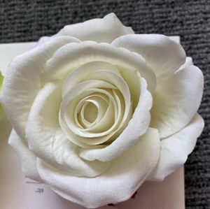 زهور صناعية شهيرة 9 ورود برأس وردي مخملي لديكور الزفاف - Product Image 4