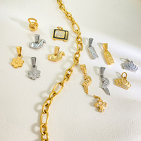 Pendentif Breloque Couronne d'Oiseau Fleur en Zircon Cubique Plaqué Or 18K Vente en Gros pour Femmes |   Breloques en acier inoxydable en gros