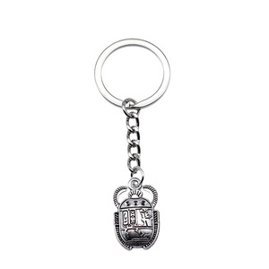 Porte-clés Scarabée Égyptien Vintage en Argent, Pendentif Scarabée à Hieroglyphes Anciens, Souvenir Touristique, Vente en <span class=keywords><strong>Gros</strong></span> - Product Image 4