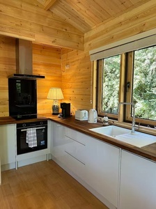 Frais de conception pour villa de luxe en bois à deux étages, sur mesure, à <span class=keywords><strong>montage</strong></span> rapide, type chalet en pin, pour complexe hôtelier, maison d'hôtes de jardin, OEM ODM - Product Image 5