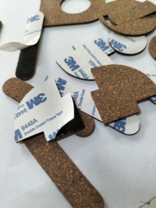 Sous-verres en liège pour boissons, en bois nordique, avec adhésif écologique à haute viscosité, découpés à la presse Zhongfu Nengzhan - Product Image 4