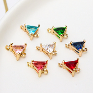 Connettore Pendente Geometrico Triangolare in Ottone con Zirconi 8*11mm per Orecchini Collane Bracciali Fai da Te Componenti per Gioielli - Product Image 2