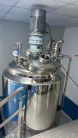 Homogénéisateur émulsifiant sous vide de type fixe 200L pour la fabrication de crèmes cosmétiques, lotions, crèmes de soin, shampoings et pâtes