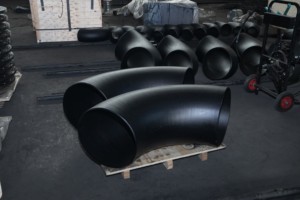 Трубопроводные фитинги из углеродистой стали ASTM A234 WPB: отводы, тройники, редукторы, приварные, черные, окрашенные, по стандарту ASME B16.9 SCH40 - Product Image 5