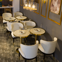 Pizza Internet boutique livre bar Dessert boutique bar eau café hôtel or table en acier inoxydable et chaises blanches