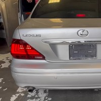 Feux arrière pour Lexus LS430 2001-2005 avec feux de jour LED modifiés et clignotants séquentiels