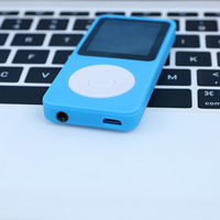 [Dış Ticaret Tarzı] Taşınabilir Mini Öğrenci Spor Kartı İçin MP3/MP4 Harici FM Çalar Ekranı <2" Pil Ömrü <10