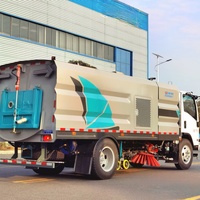 Vente directe d'usine de balayeuses routières, balayeuses routières ISUZU, adaptées au nettoyage des rues de la ville et des aéroports.