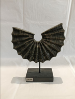Sculpture d'art en bois moderne en forme d'éventail, sculptée à la main, plissée radiale, noir patiné et or, décoration d'intérieur, ornement de table