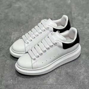 Chaussures de sport décontractées de luxe pour hommes et femmes McQueens 2026, de haute qualité, robustes, pour la course et la marche, à lacets, avec empeigne en maille légère, pour l'automne - Product Image 4