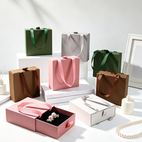 Boîte à bijoux portable pour bagues, boucles d'oreilles, accessoires, bracelets, colliers – Étui d'emballage rigide en carton – Vente en gros fabricant