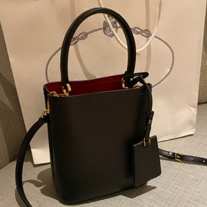 Bolsos de Diseñador de Lujo para Mujer 2025, Bolsos Tote Modernos, Bolsos de Cuero Genuino Clásicos y a la Moda, Bolsos de Mano de Alta Gama - Product Image 1