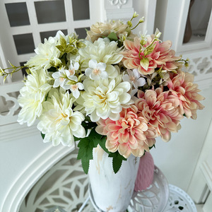 Bouquet de dahlias artificiels Queyiyi, 9 branches, arrangement de fleurs en soie pour mariage et décoration intérieure - Product Image 3