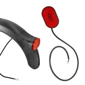 Accesorios para Scooter Eléctrico Mi4, Luz Trasera de Seguridad, Luz de Freno Compatible con el Scooter Eléctrico Mi4 - Product Image 3